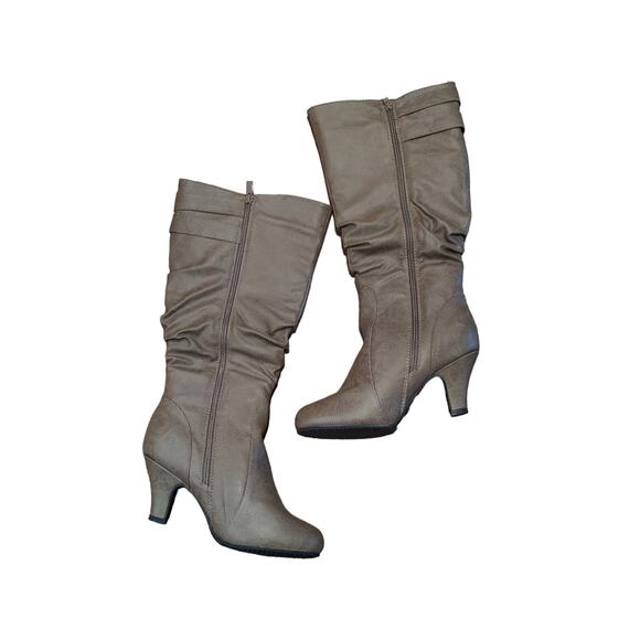 New, Never Worn ladies sz 8.5 Top Moda Tall Taupe Boots with Short Heel - Picture 3 of 4